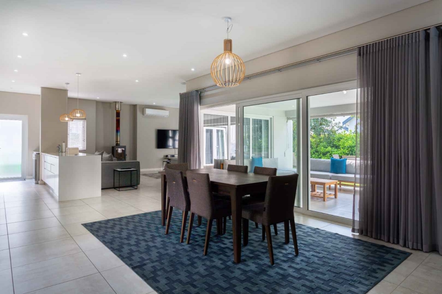 5 Bedroom Property for Sale in Val De Vie Estate Western Cape
